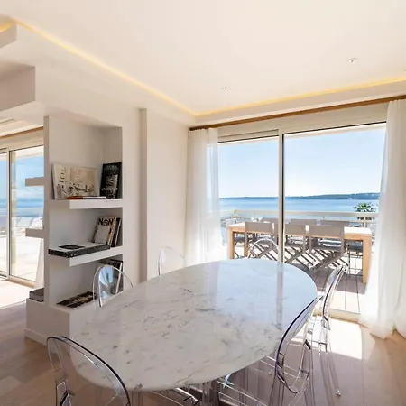 Somptuous Sea-view 3 Bedrooms Penthouse Moure Rouge Апартаменты Канны