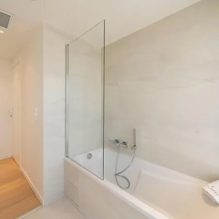 Апартаменты Somptuous Sea-view 3 Bedrooms Penthouse Moure Rouge Канны
