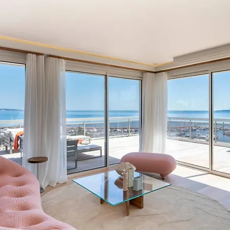 Somptuous Sea-view 3 Bedrooms Penthouse Moure Rouge Апартаменты Канны